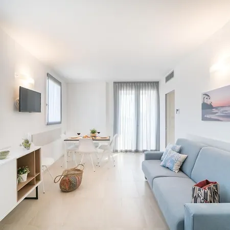 Stylish Torre Bianca 2 Bedroom Sleeps 5 Appartement Lignano Sabbiadoro