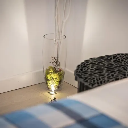 Stylish Torre Bianca 2 Bedroom Sleeps 5