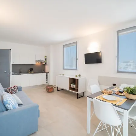Appartement Stylish Torre Bianca 2 Bedroom Sleeps 5
