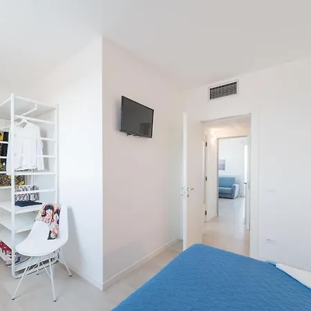 Appartement Stylish Torre Bianca 2 Bedroom Sleeps 5