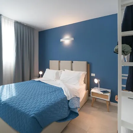 Stylish Torre Bianca 2 Bedroom Sleeps 5